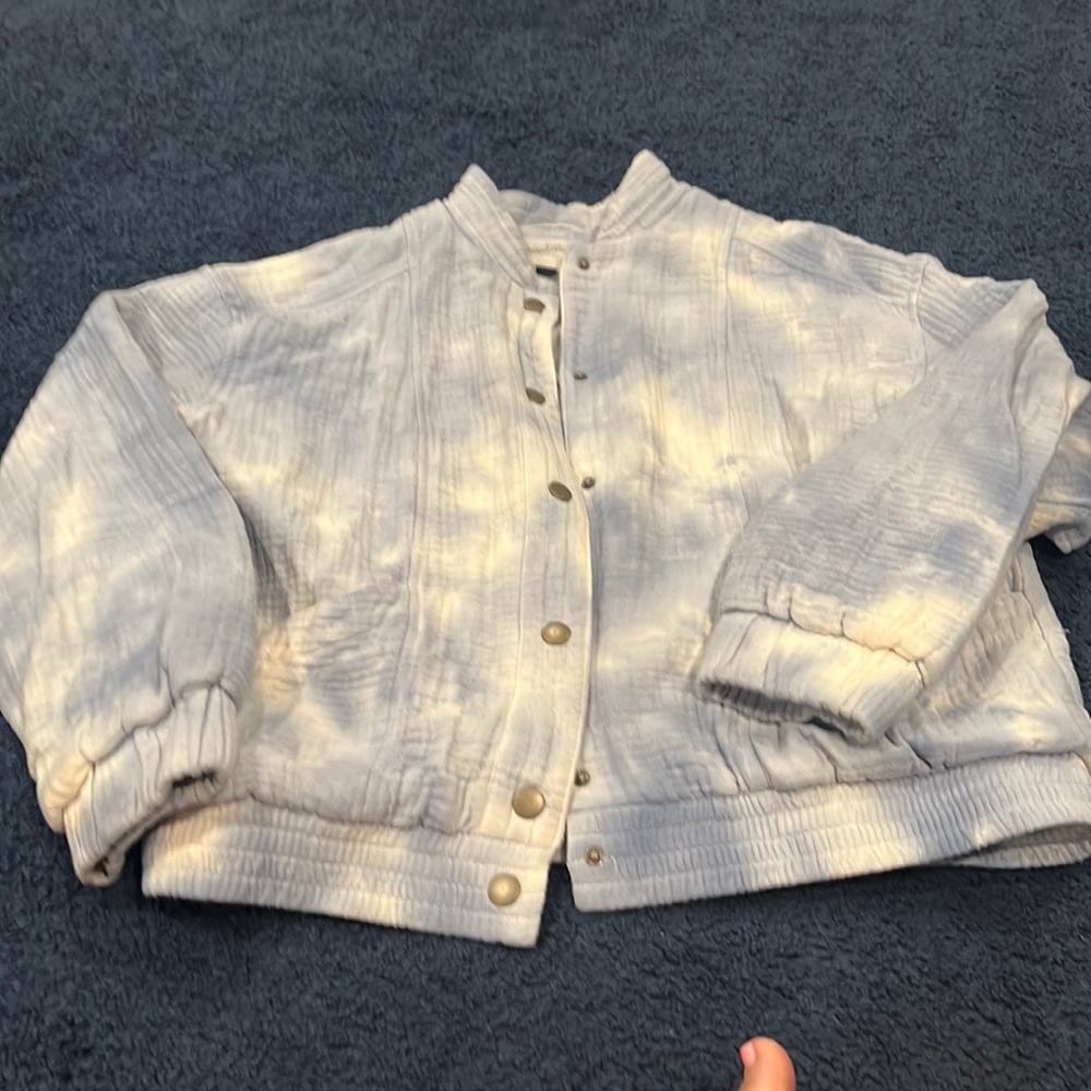 Universal Thread - image 1